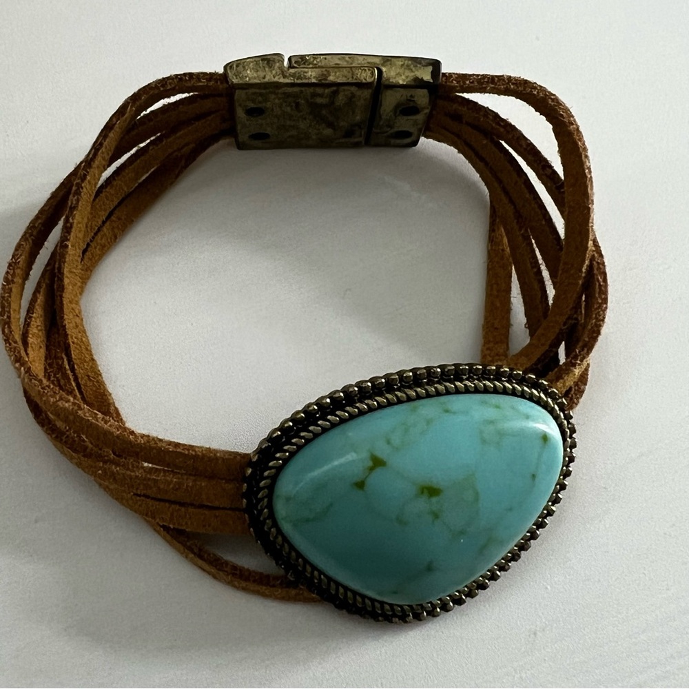 Turquoise Stone and Leather Bracelet
